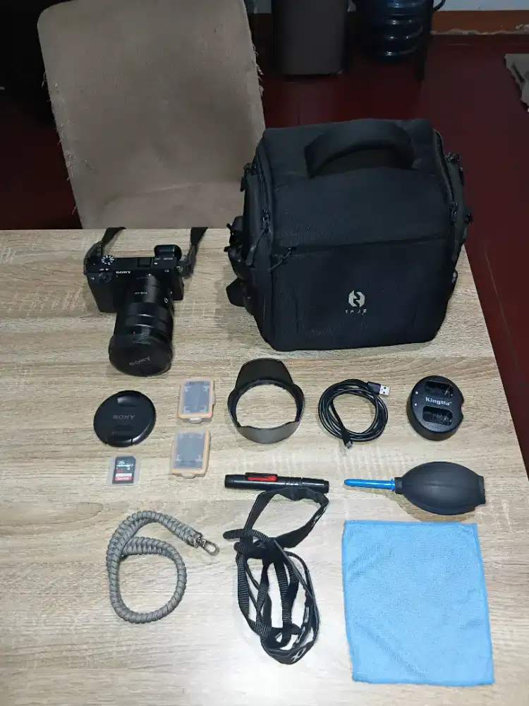 Kamera Sony A6400 + Lensa G 18-105mm f/4