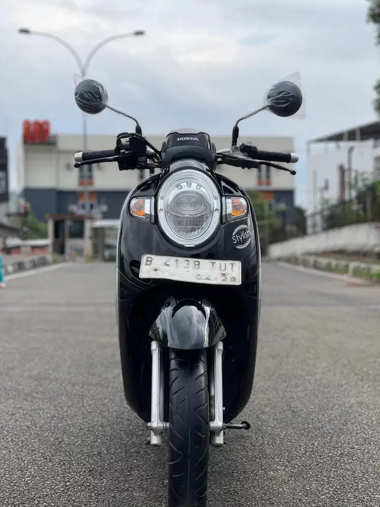 [DP 300/FREE HELM] SCOOPY STYLISH 2018 Barang Bagus Mulus