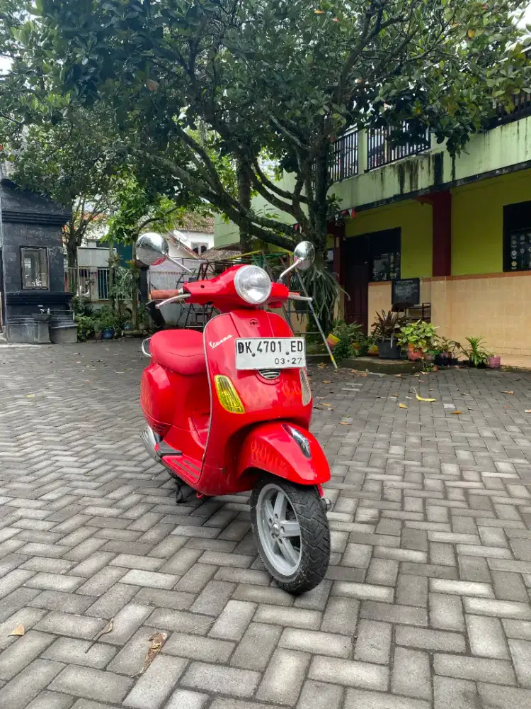 Vespa Lx 125 2012 merah