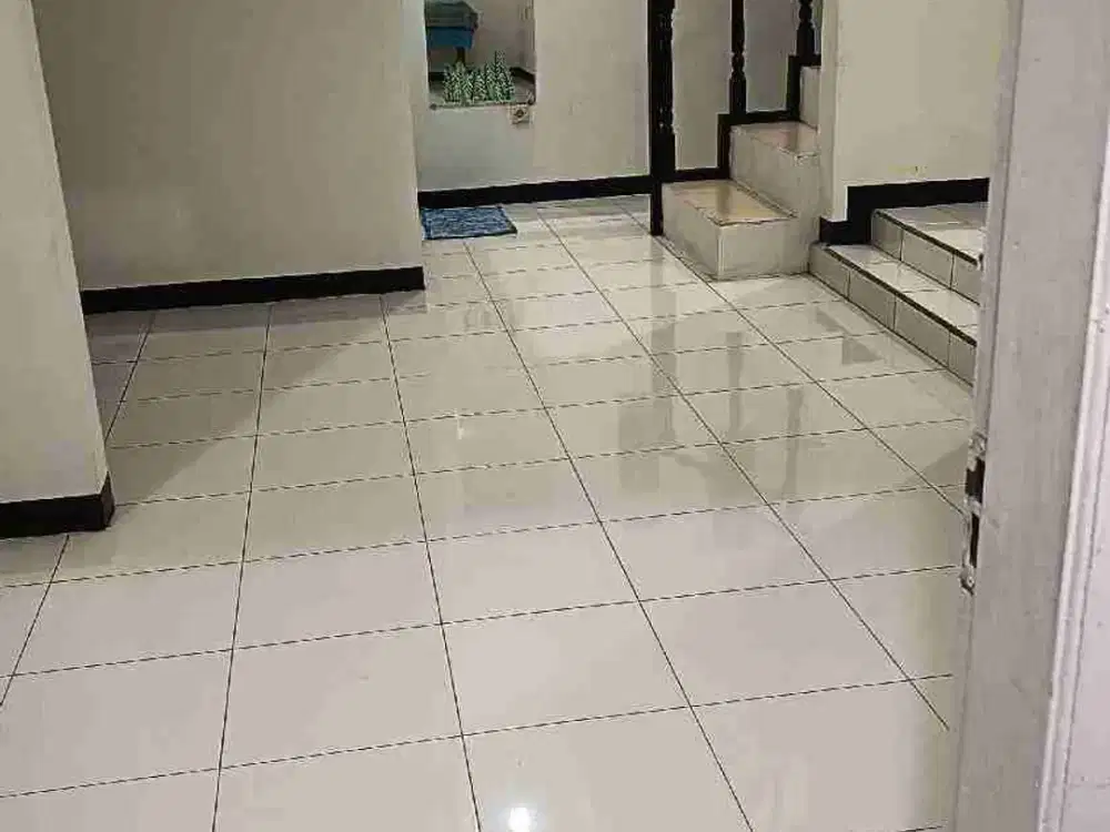 Rumah Sewa Pasirlayung Cibeunying Kidul 2 lantai terawat fullyfurnished dekat Widyatama