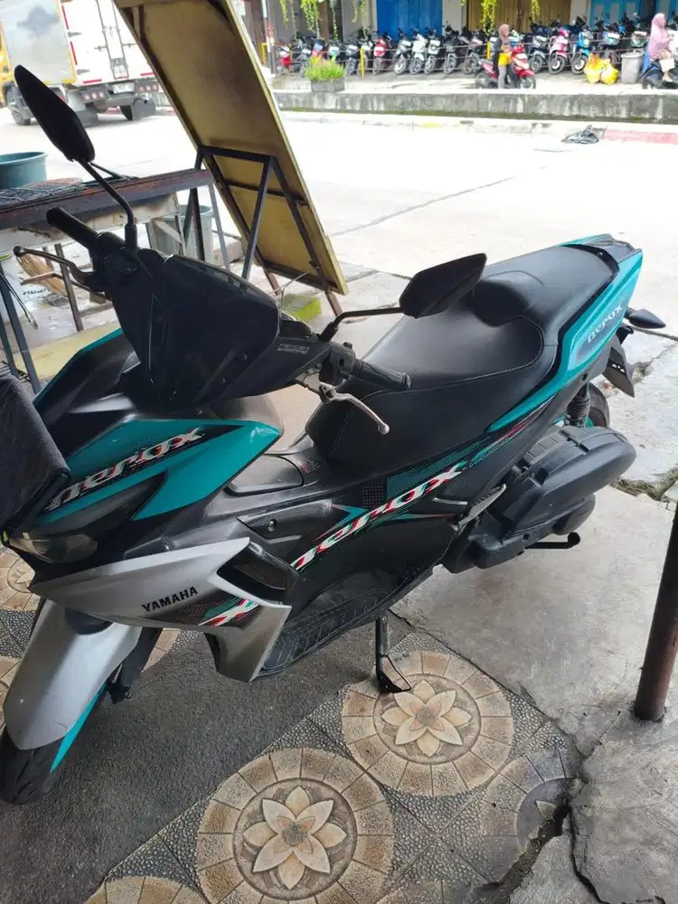 Yamaha Aerox 155 Connected Cyan Silver 2023