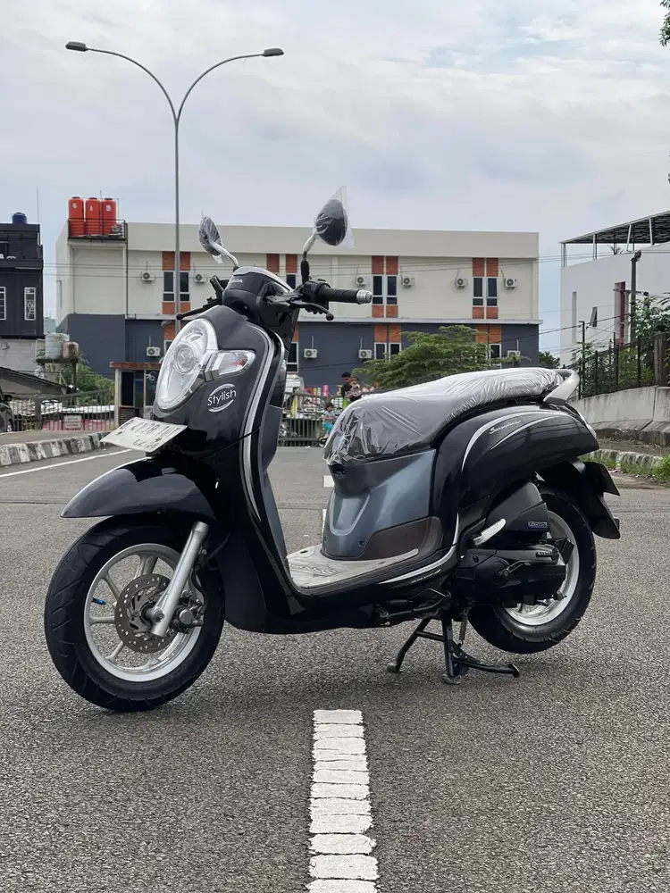 [DP 300/ FREE HELM] Kredit Scoopy Stylish 2018 Bergaransi