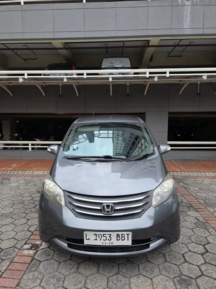 HONDA / FREED 1.5 E AT