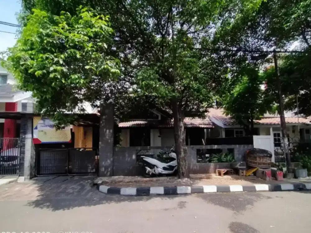 Rumah di Komplek DPR Pulo Gebang Jakarta Timur