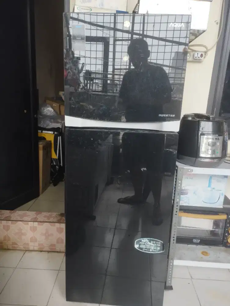 Kulkas Aqua 2 pintu bekas jua murah pindahan