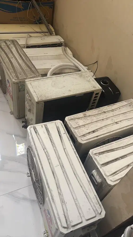 Ac gree 1 pk bekas 2 tahun pakai