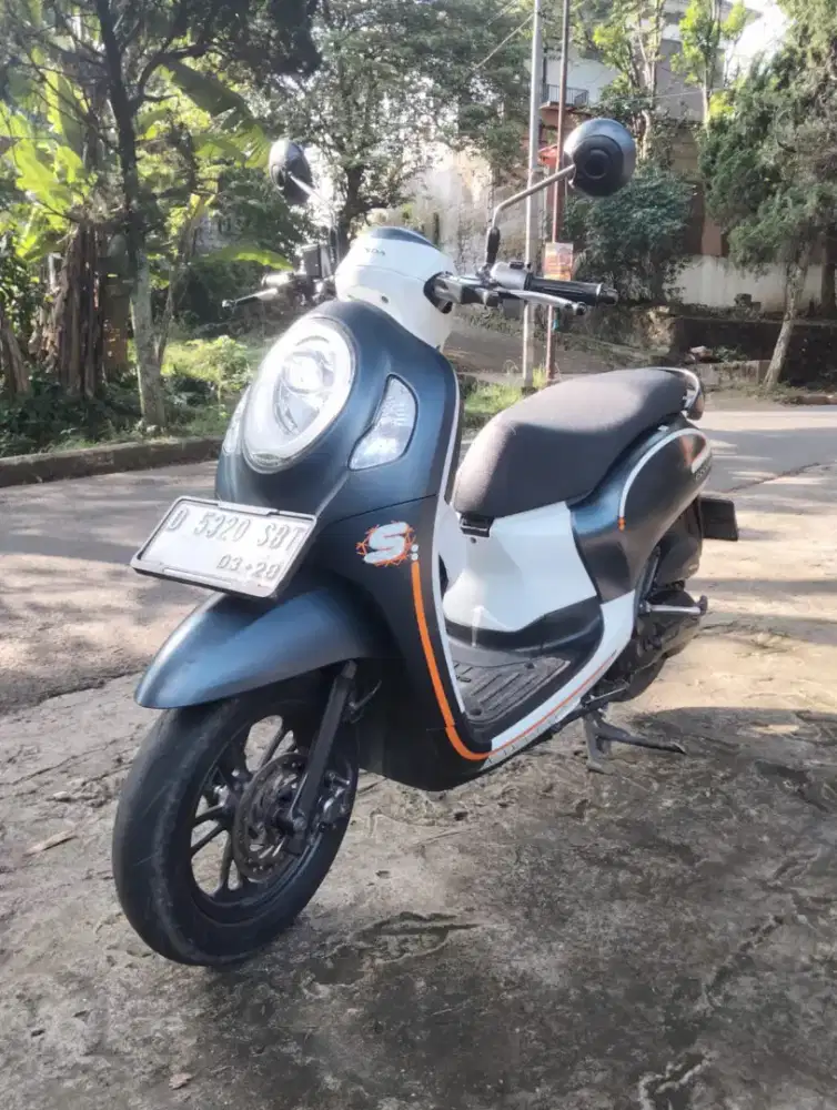 Dijual motor scoopy 2023