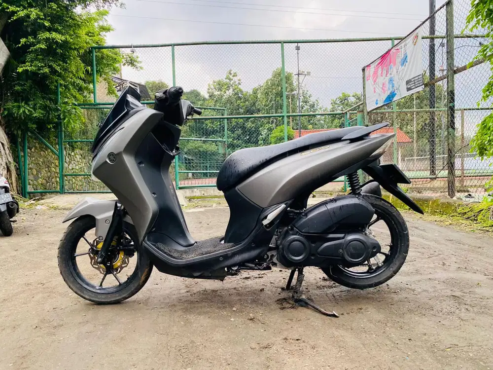 Yamaha Lexi 125cc Bluecore Fi  Tahun 2021