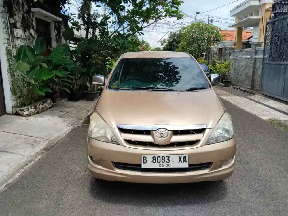 Toyota kijang innova V manual istinewa