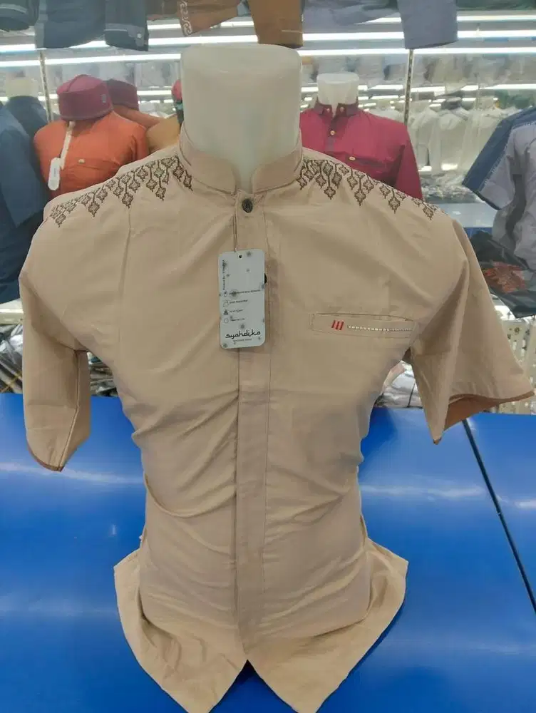 DIBUTUHKAN SEGERA KARYAWAN TOKO BUSANA MUSLIM