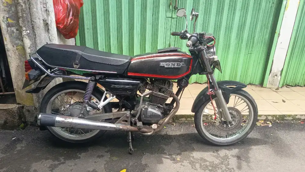 Di jual motor gl 100