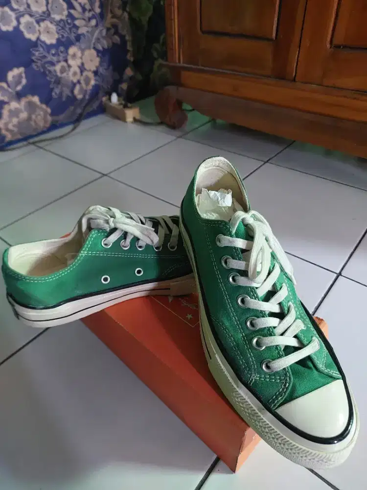 Converse ORIGINAL
8.5 MENS
10.5 WOMEN
UNISEX
8.5 UK 42 EUR 27.0 CM
CH