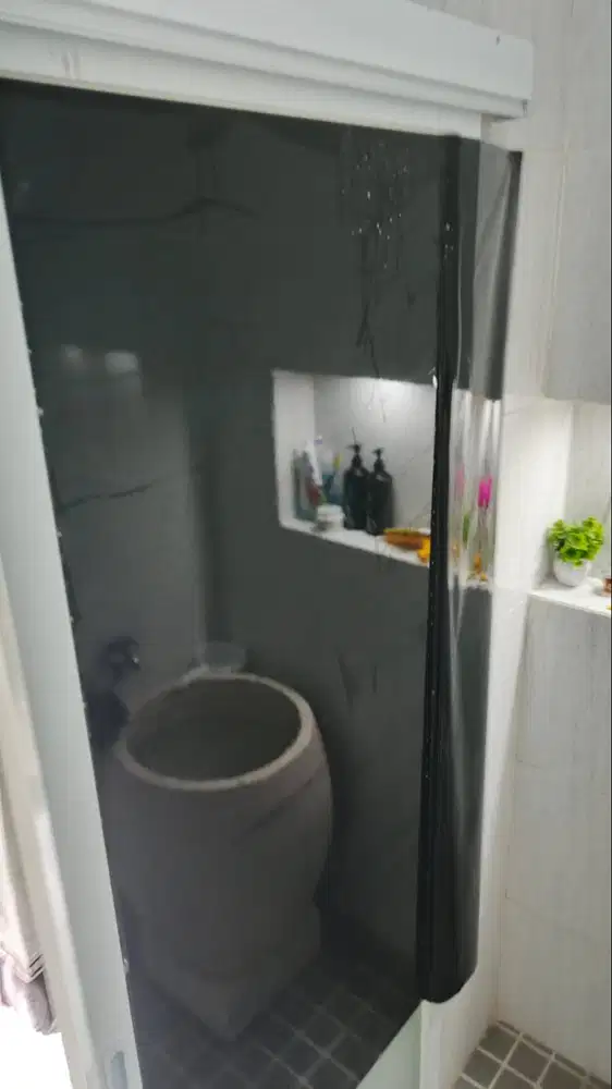 Sticker kaca kamar mandi anti tembus pandang & Kaca Film Rumah