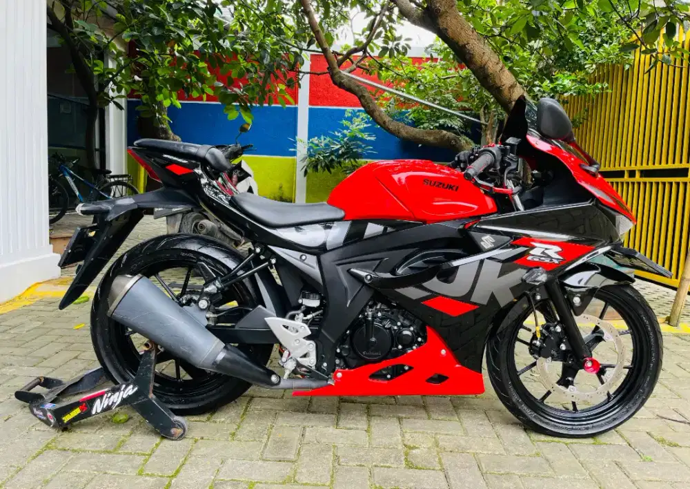 Suzuki gsx R 150
