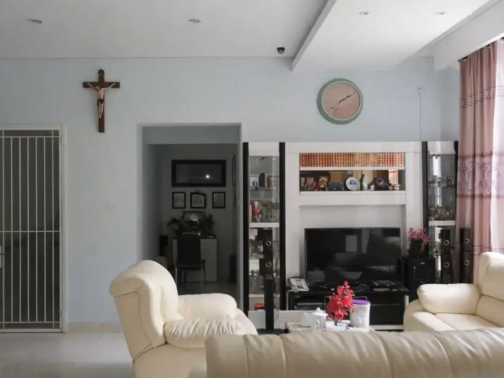 Rumah bagus 3 Lantai di Regency Melati Mas BSD City