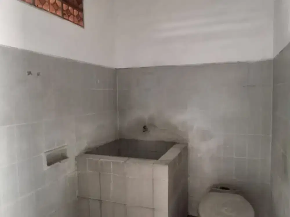 RUANG USAHA DISEWAKAN DI SOLO DEKAT RS KASIH IBU DAN DIAMOND SOLO CONVENTION CENTER