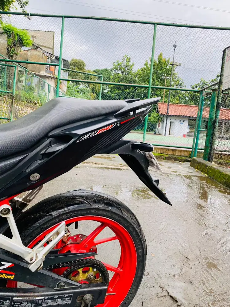 Honda cb 150r facelift SE pgm_fi tahun 2018