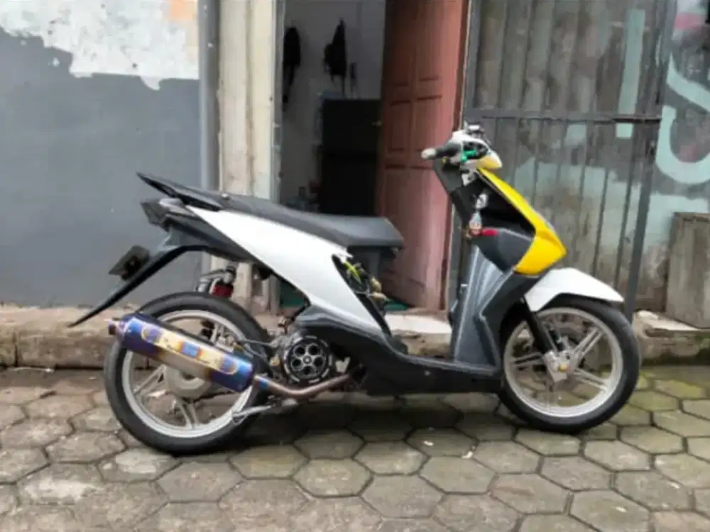 Honda beat karbu tahun 2012