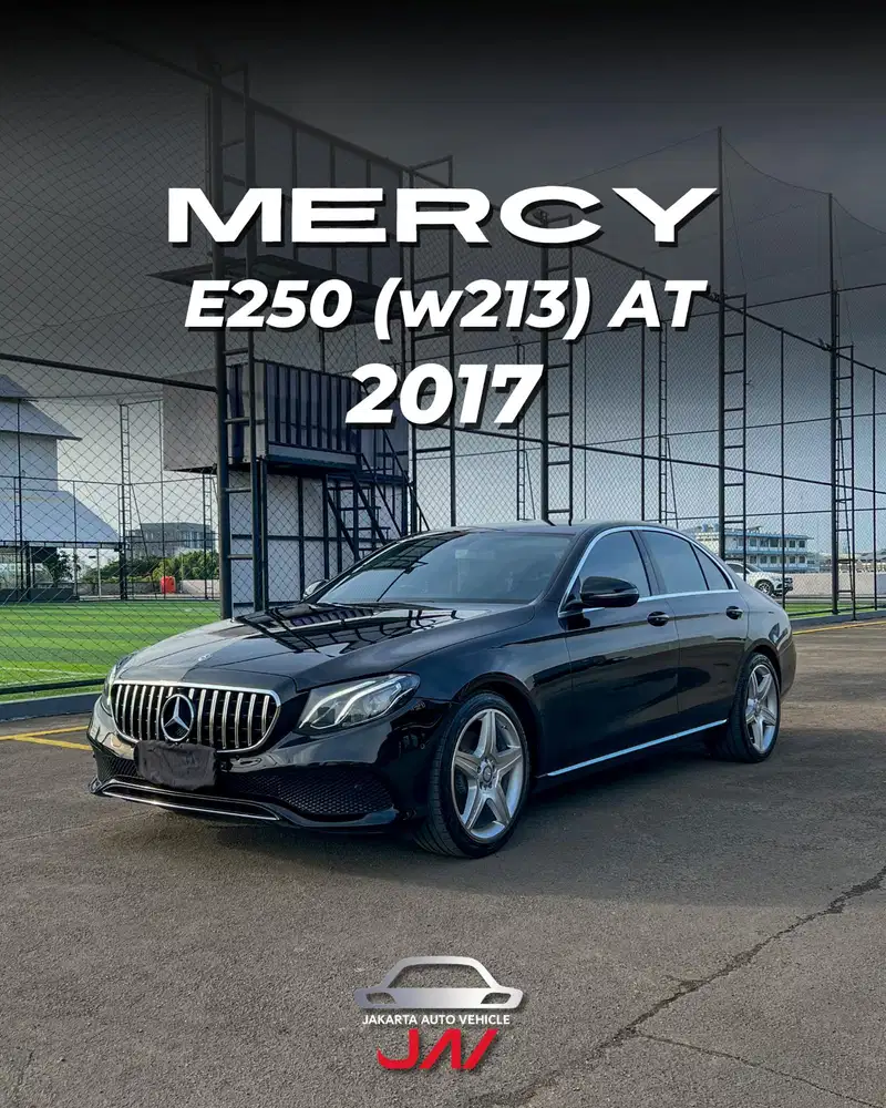 MERCEDES BENZ E250 2017 / LOW ODO / LIKE NEW / MINT CONDITION