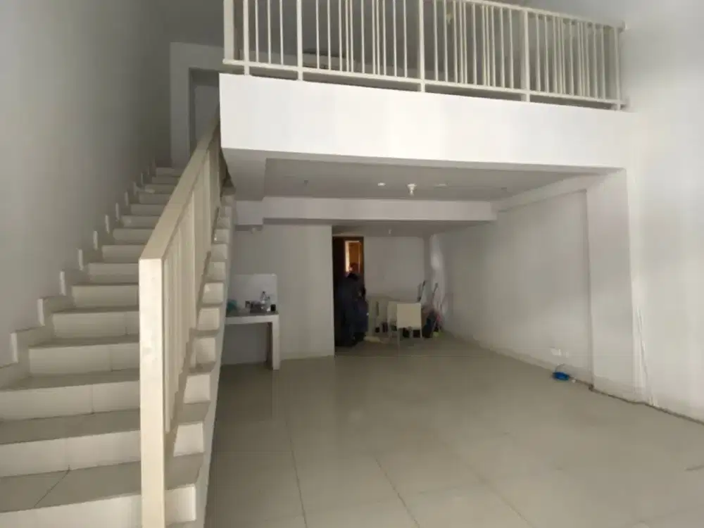 Unit Soho Pancoran Dijual, bisa untuk Hunian dan Kantor Luas 132 Tipe Hampton, Siap Huni