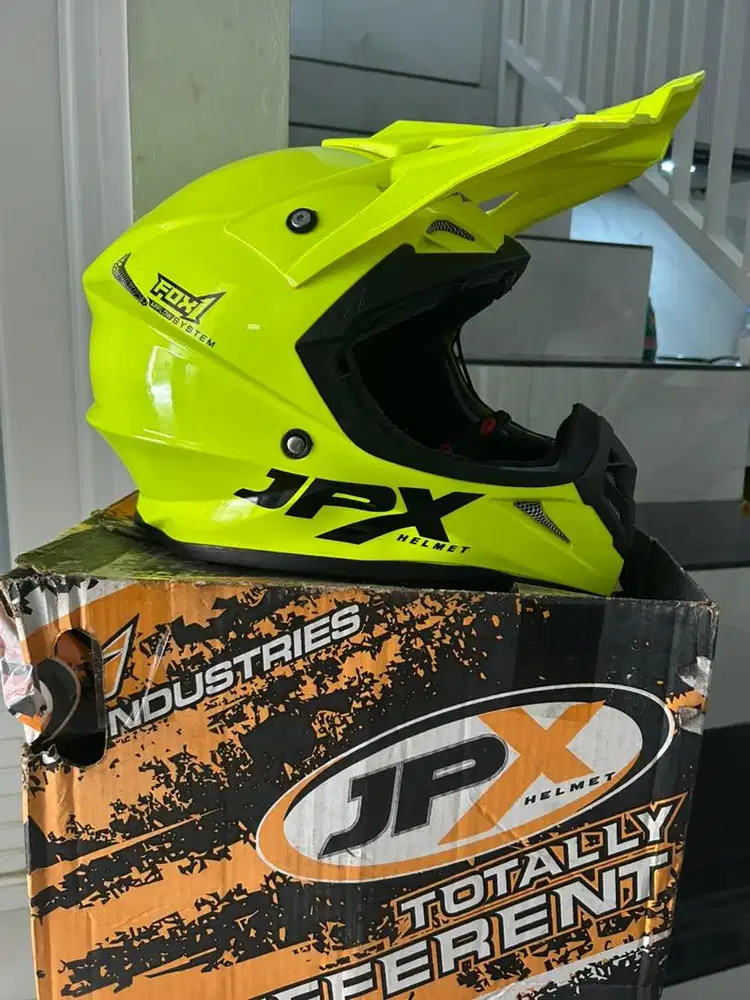 Helm JPX helmet