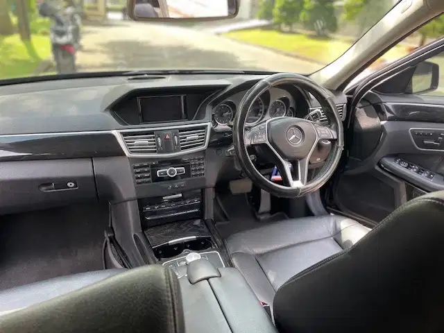 MERCEDES BENZ E250 CGI AT, TH 2013