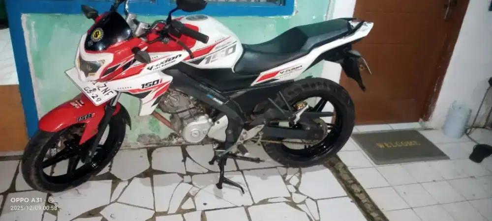 Yamaha vixion ss lengkap tinggl cuz