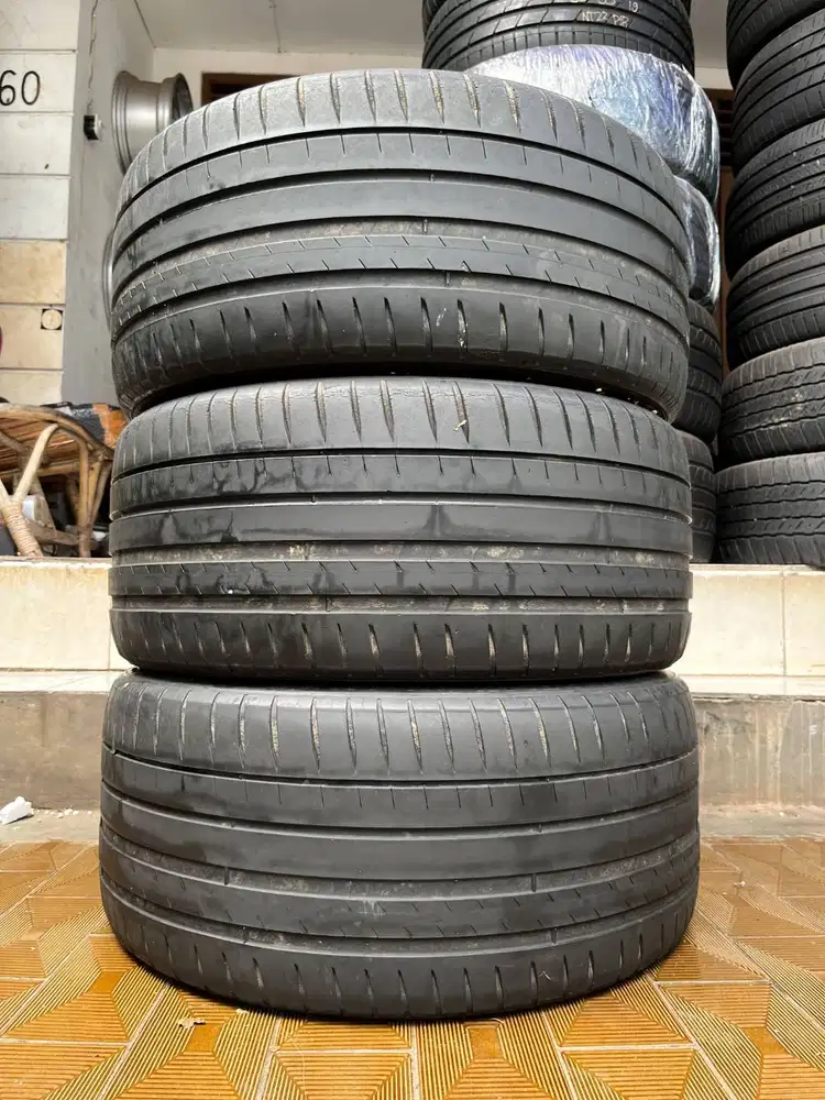 Ban Michelin Pilot Sport  235 40 r18 3Pcs