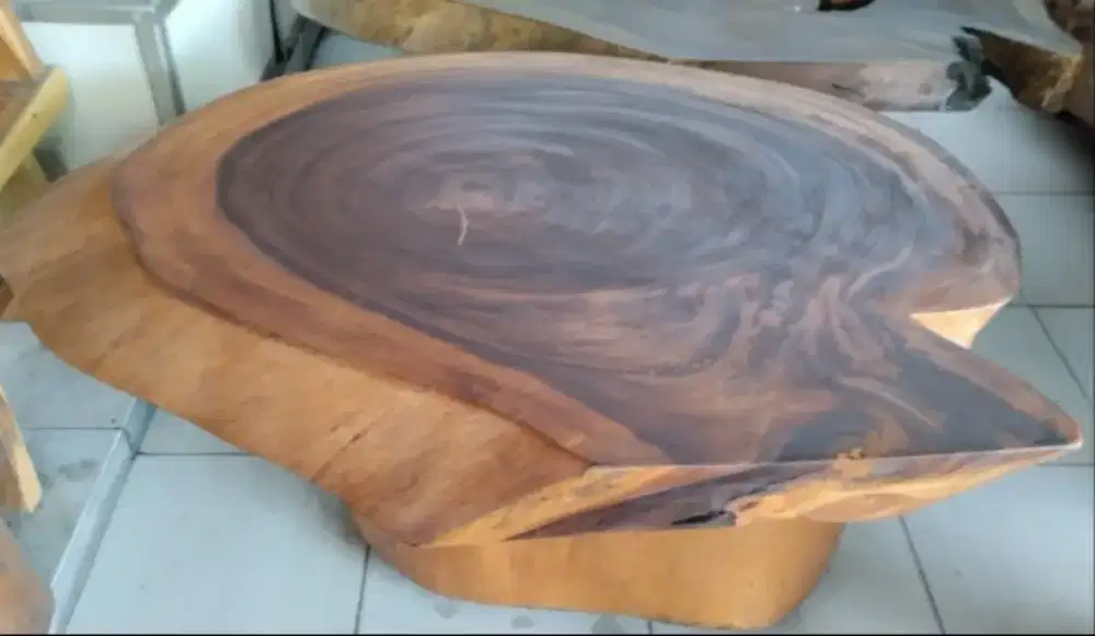Meja kayu utuh antik alami