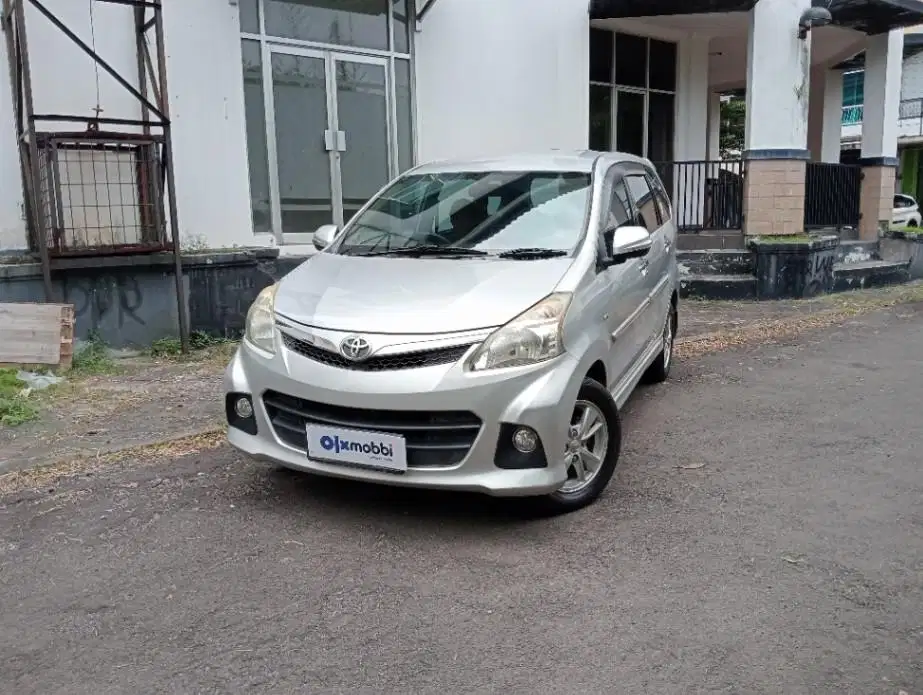 Pajak Panjang - TOYOTA Avanza 1.5 Veloz Bensin M/T 2013 SILVER