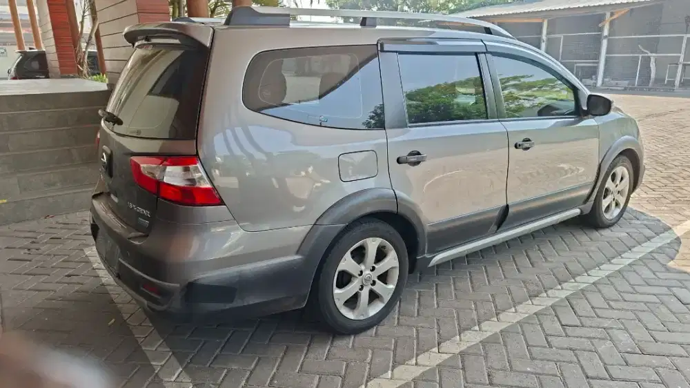 Nissan Grand livina X Gear AT 1,5 CC