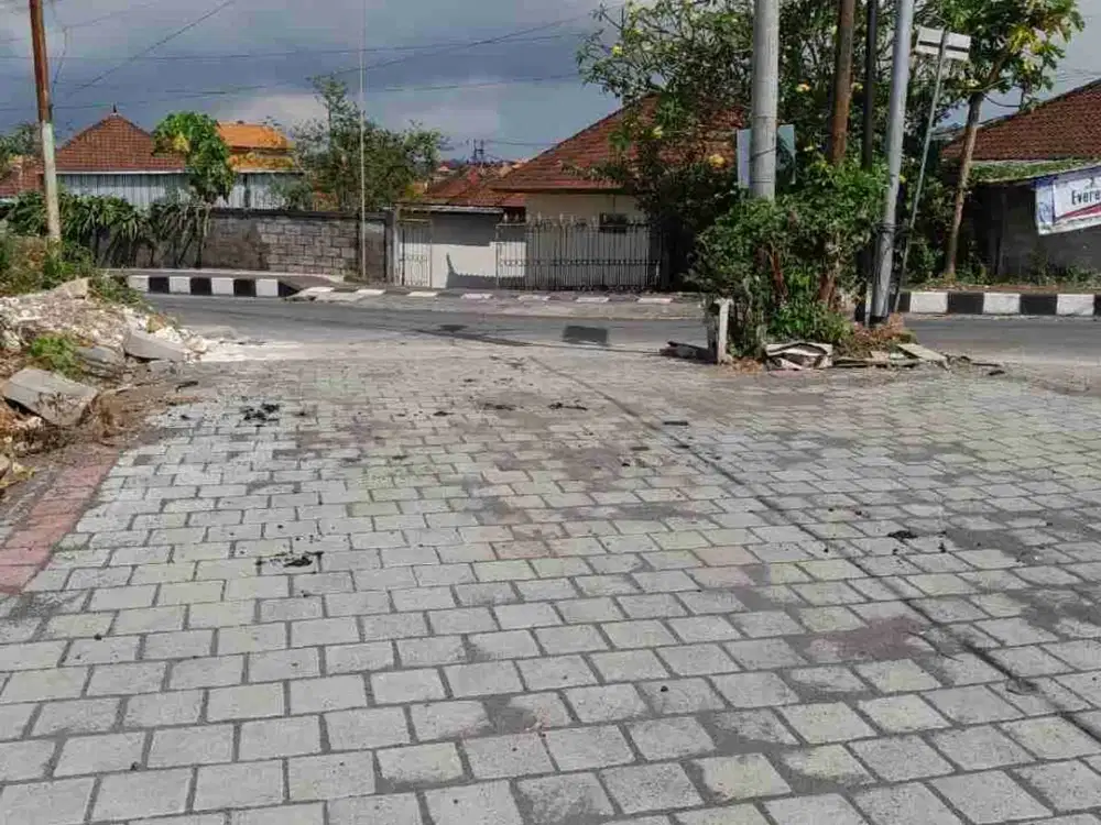 Tanah murah dekat jln Dharmawangsa kutuh 610m2 idr 5,750 JT/m2