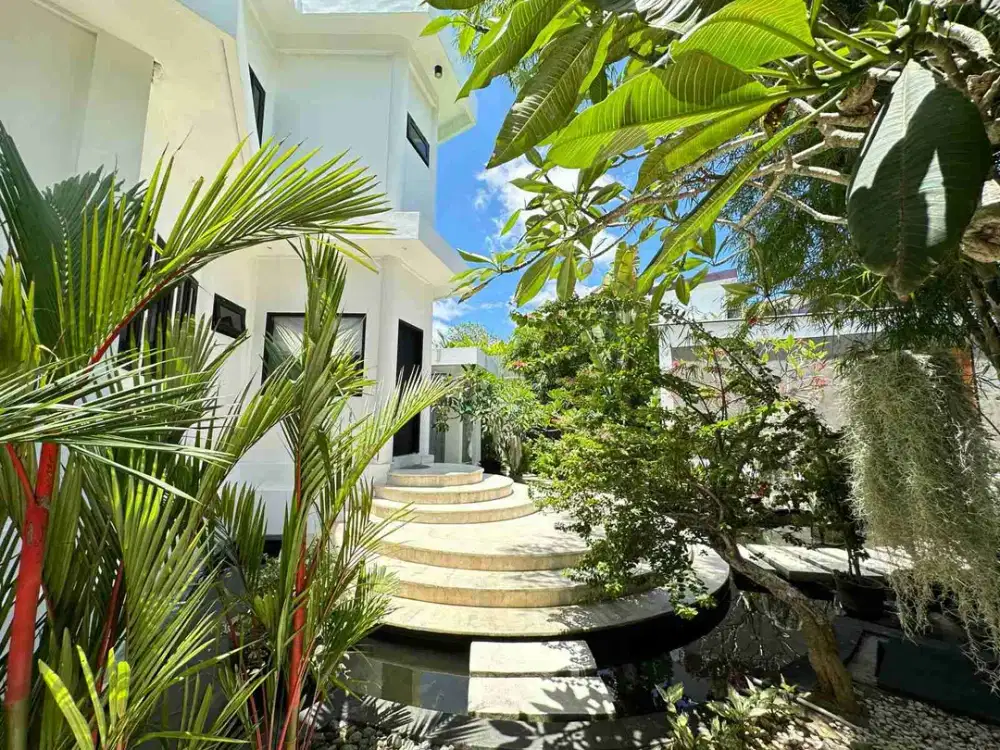 Luxury Vila Freehold  6 bedroom furnished view cantik di Nusa Dua