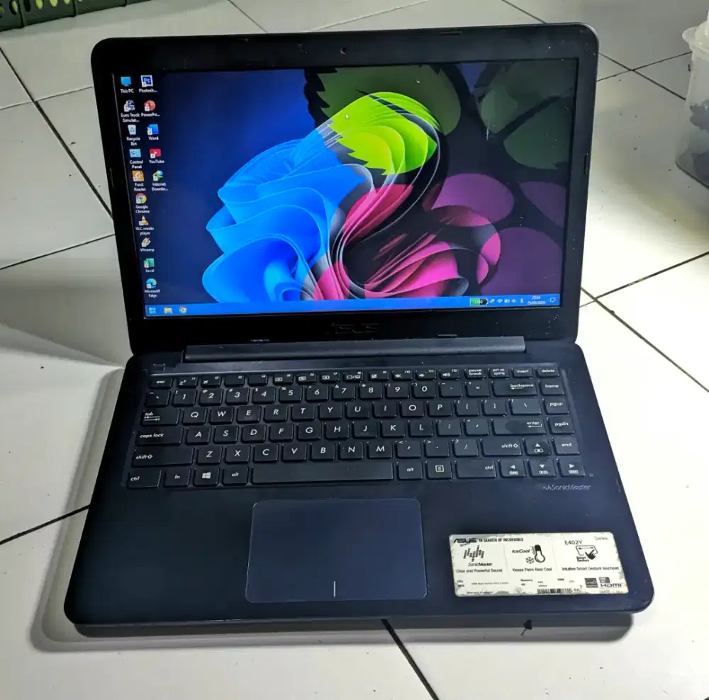 Laptop Asus Vivobook Slim E14 E402Y