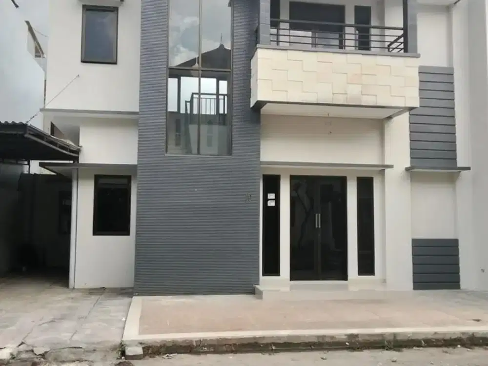 Rumah Unfurnished Lingkungan Tenang Disewakan, di Denpasar Utara Area