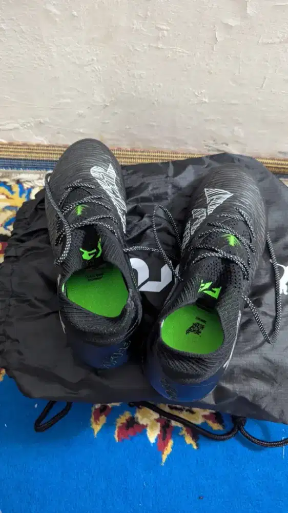 Sepatu Bola Sepakbola Puma Future 8 Ultimate FG Black 41