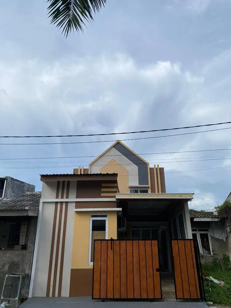 DIJUAL RUMAH MINIMALIS SEMI FURNISHED FREE 3 AC, MEJA BAR, DLL)