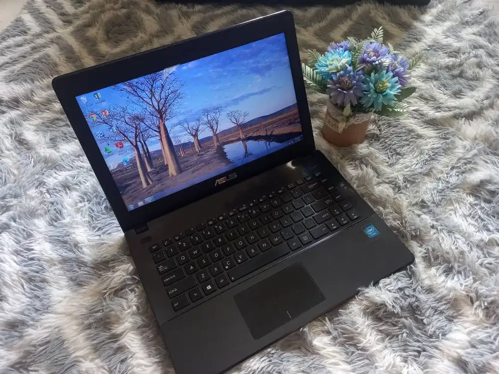 Laptop Asus X451C Kinerja Cepat