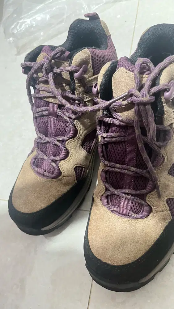 Sepatu Hiking Eiger X-Tyranno Original Size 38 Like New (2-3x Pakai)