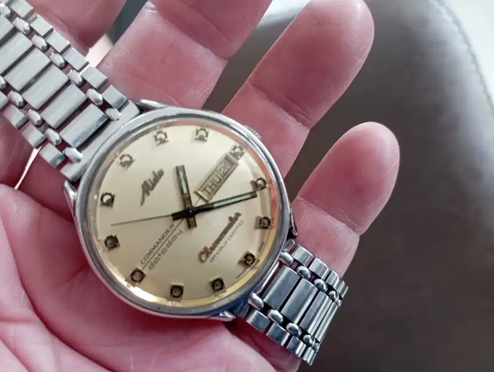 Jam tangan Mido commander automatic Swiss made