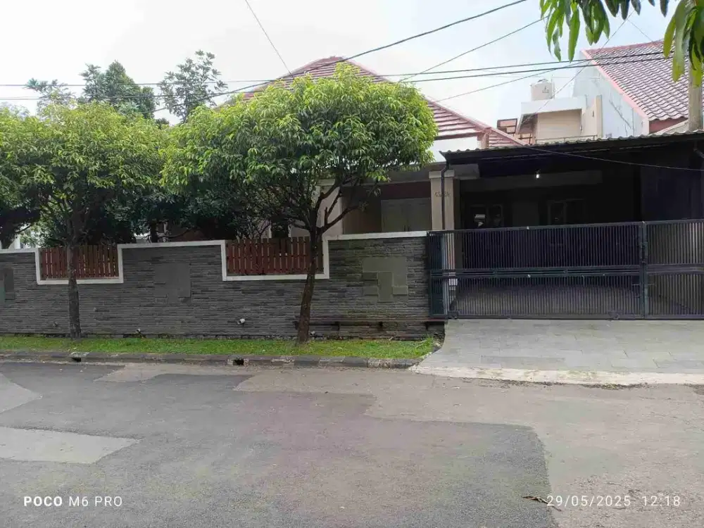 Rumah Hoek Dijual Di Kemang Pratama 3 Harga Nego Lokasi Strategis