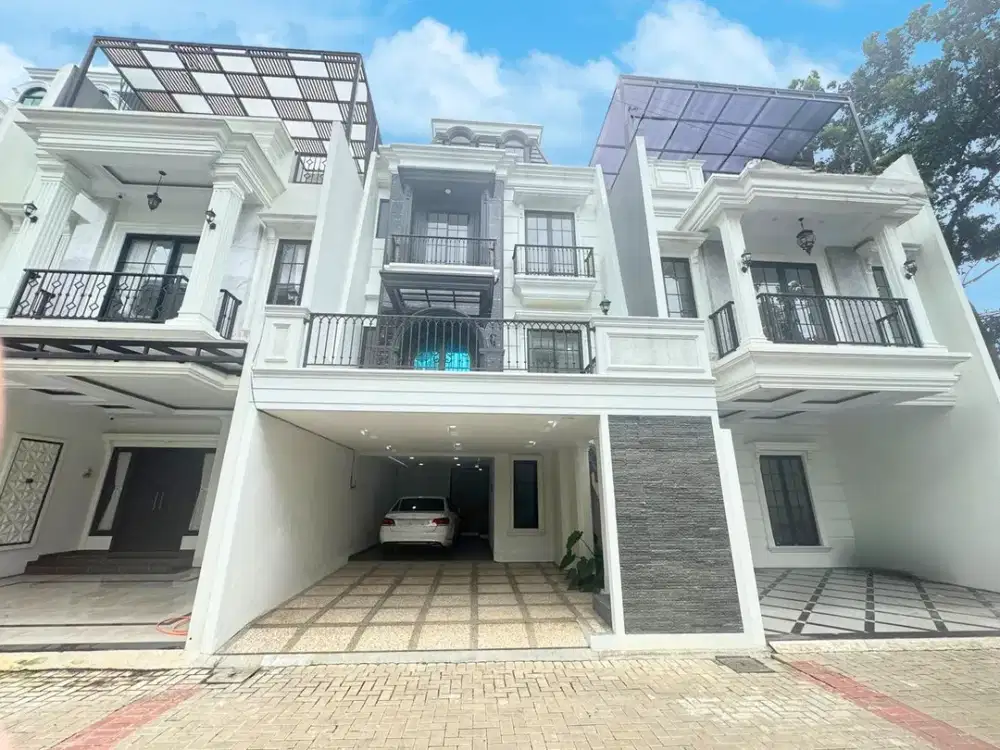 Brand New Rumah 3,5 Lantai Desain American Classic di Jagakarsa