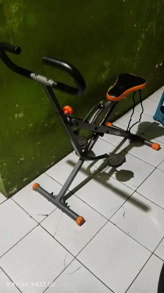 Alat untuk melatih tubuh agar sehat