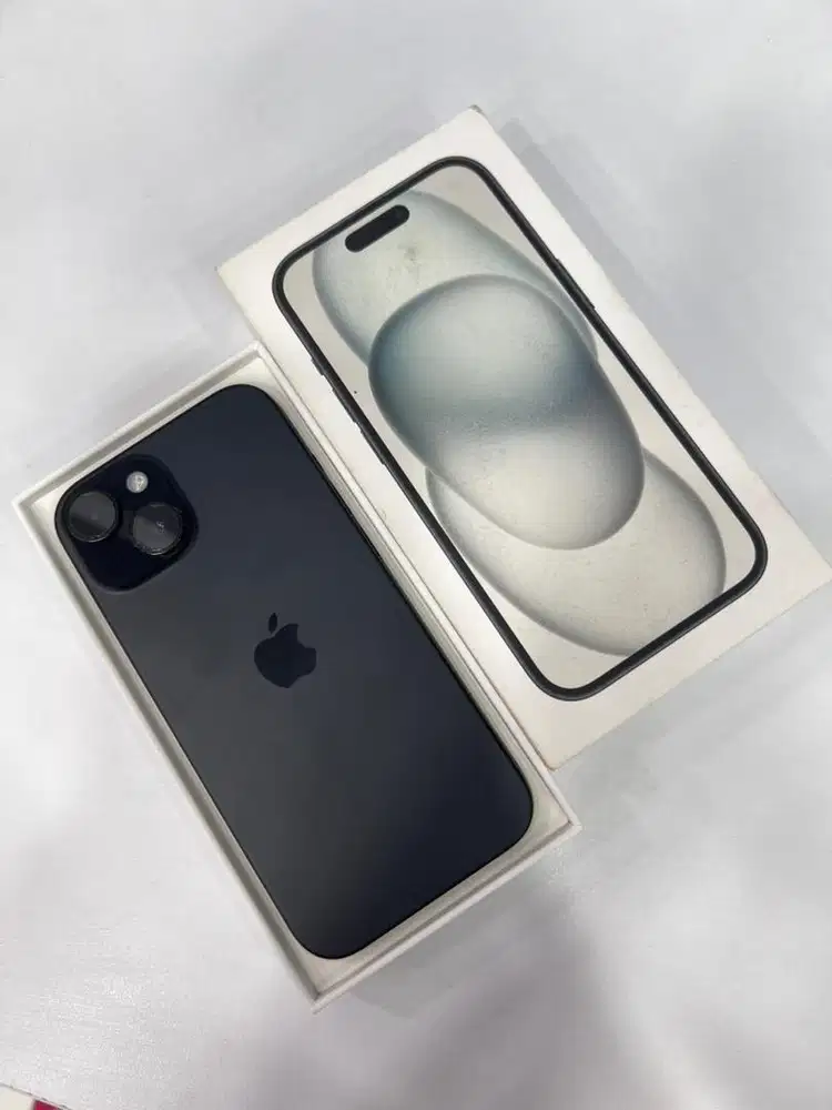 iPhone 15 256 ex garansi resmi ID/A bh 88% mulus lengkap original