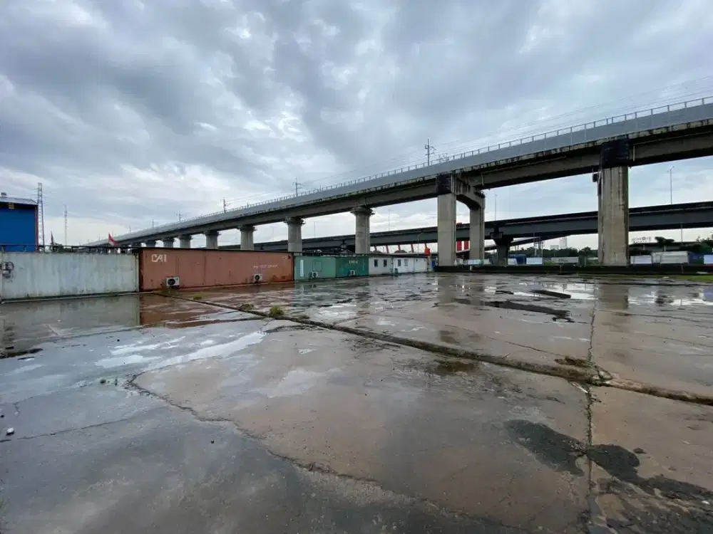 Bekasi tambun tanah 2115 posisi langsung akses tol disewakan dikontrakan untuk workshop