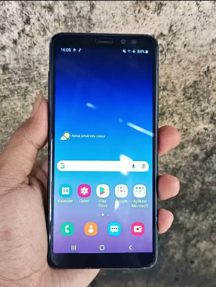 Samsung A8 2018 4/32Gb