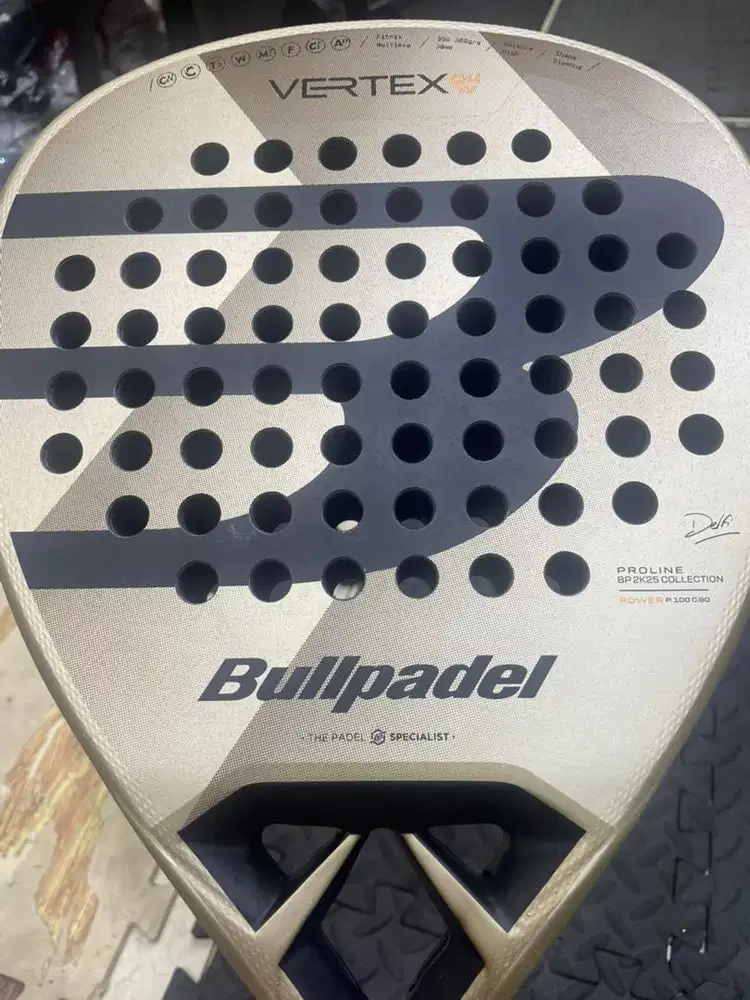Bullpadel vertex 04 W