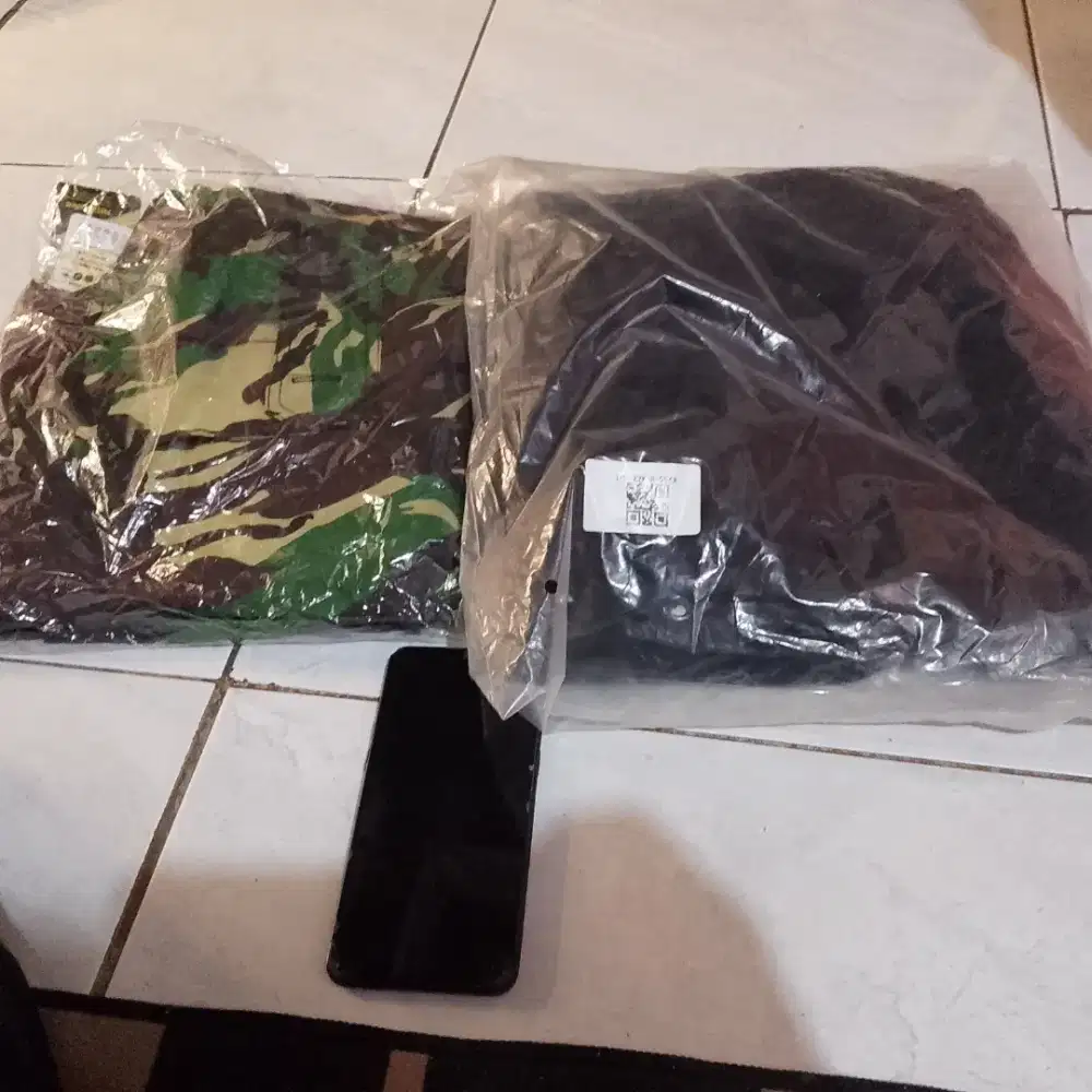 Jual celana baru Dan hp second