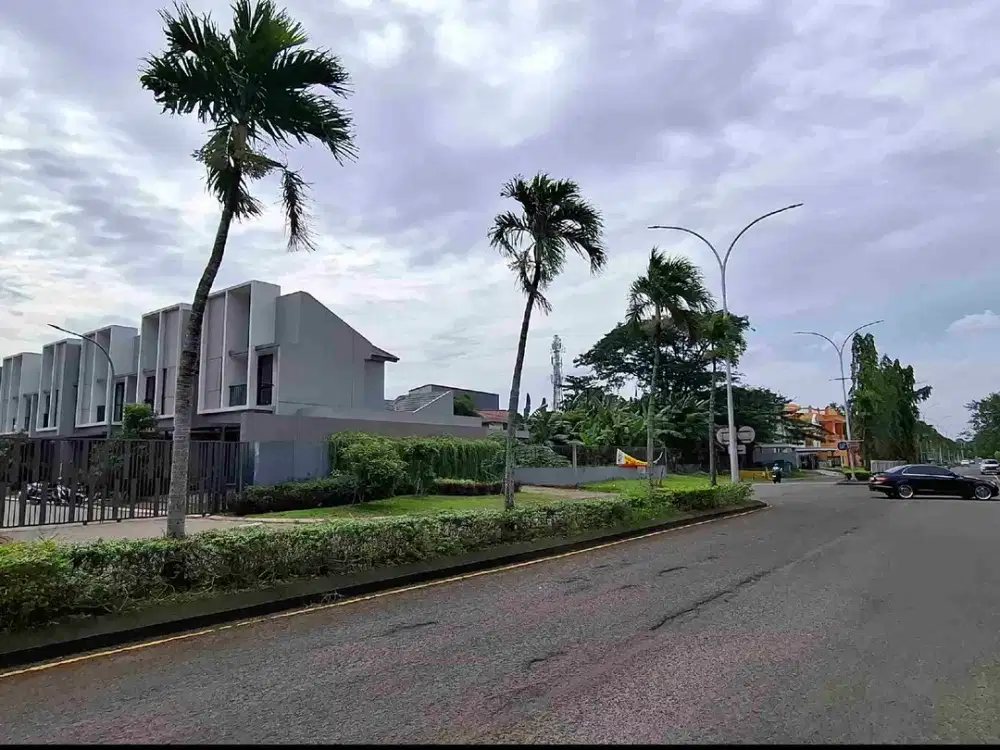 DISEWAKAN KAVLING HOEK KOMERSIAL HARGA MURAH DI SECOND BOULEVARD!