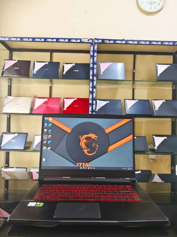 MSI GfG3 thin 10SCSR Core i7-10750U Ram 16gb SSD 512gb VGA Nvidia GTx